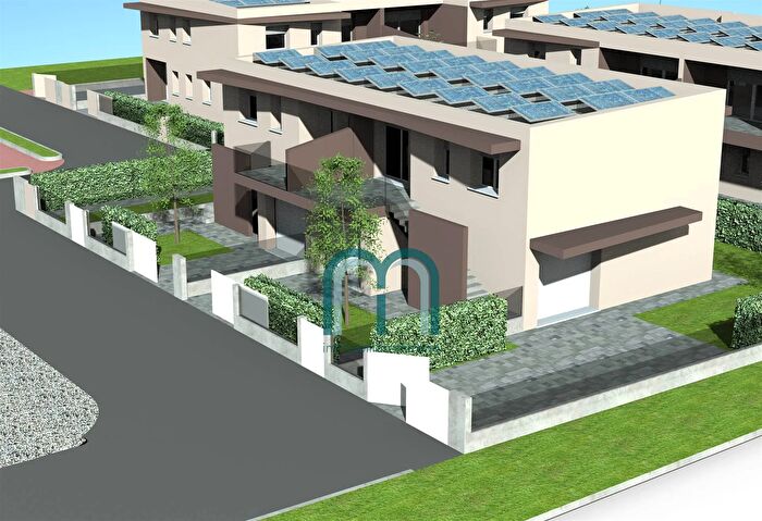 Appartamento con 5 locali in vendita in Via Roma Salzano, Salzano