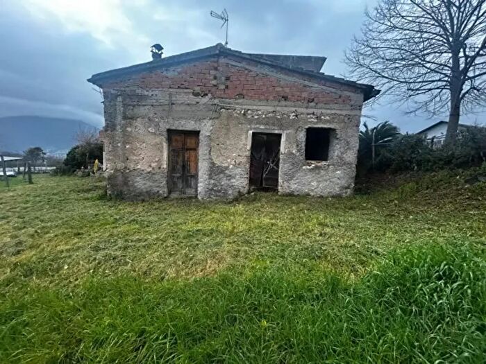 Casa trilocale in vendita in Via Carponeto, Cassino