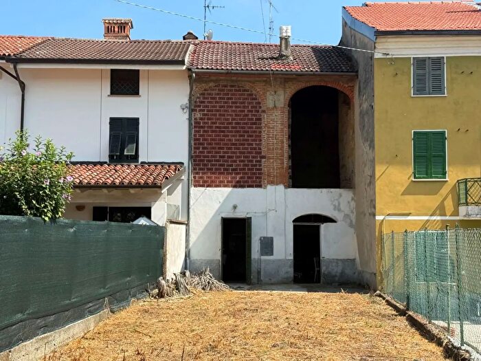 Casa trilocale in vendita in Predosa