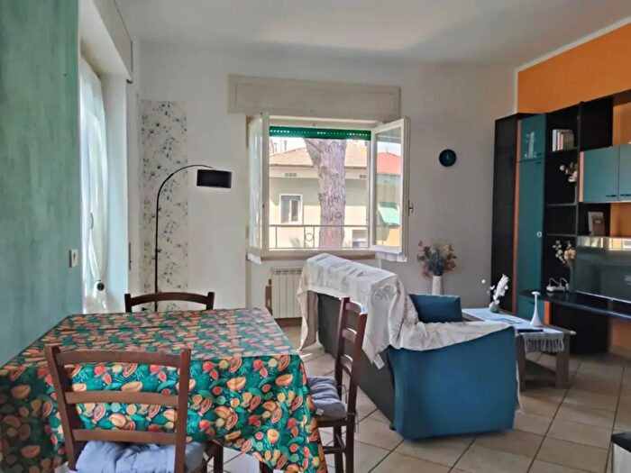 Appartamento quadrilocale in vendita in Filippo Buonarroti, Pisa