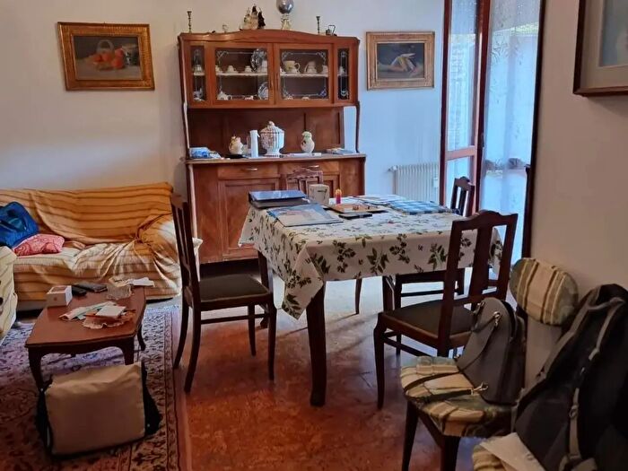 Appartamento quadrilocale in vendita in Carrara