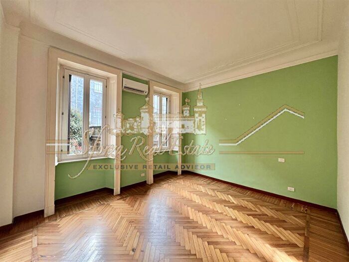 Appartamento quadrilocale in affitto in Via Spartaco, Montenero, Milano