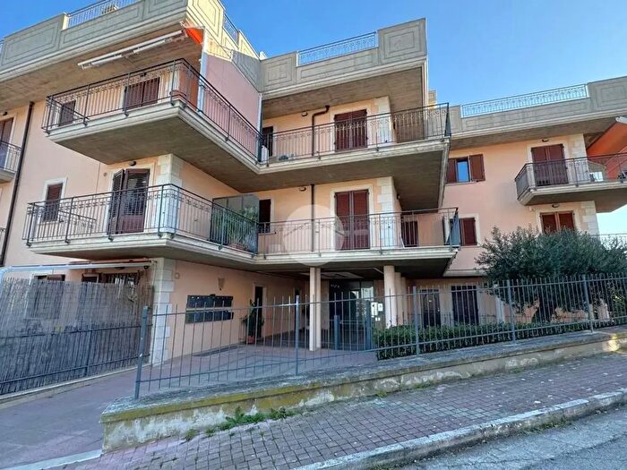 Appartamento bilocale in vendita in Contrada Molino, Campofilone