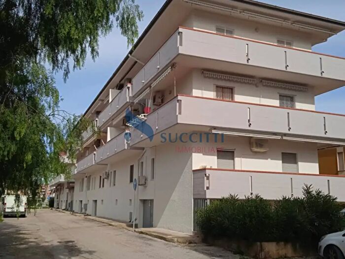 Appartamento trilocale in vendita in Via Mincio a, Alba Adriatica