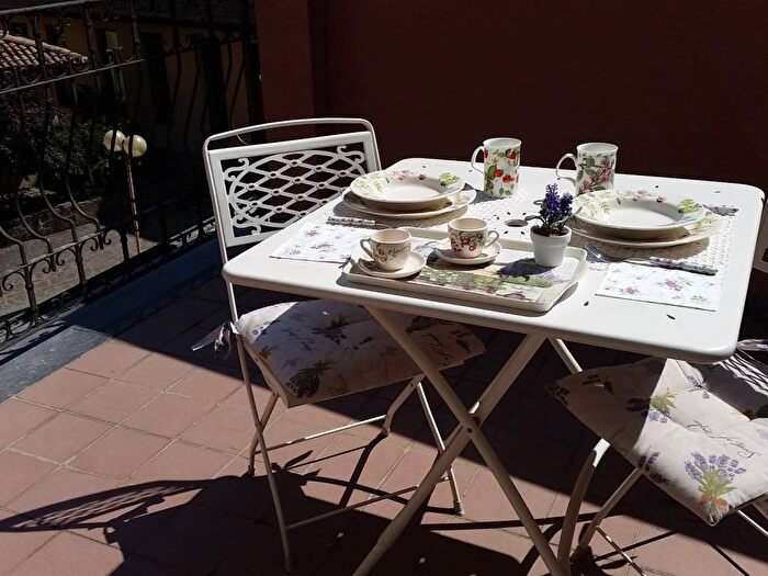 Appartamento monolocale in affitto in Via Giorgio Bidone, Centro Storico, Voghera