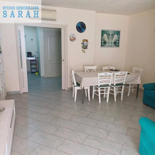 Casa con 6 locali in affitto in Via Leonardo da Vinci, Viareggio