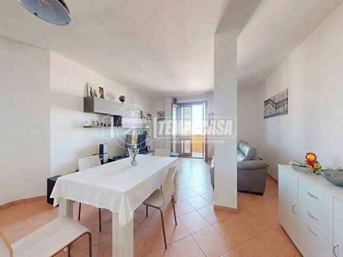 Appartamento trilocale in vendita in Via Giovanni Pascoli, Lizzanello