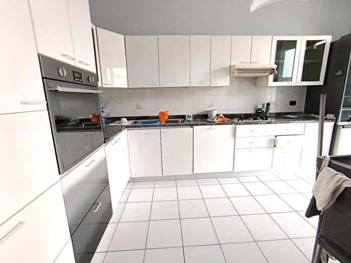 Appartamento con 5 locali in affitto in Via Fratelli Fissore, Zona Artigianale Via Alba, Savigliano