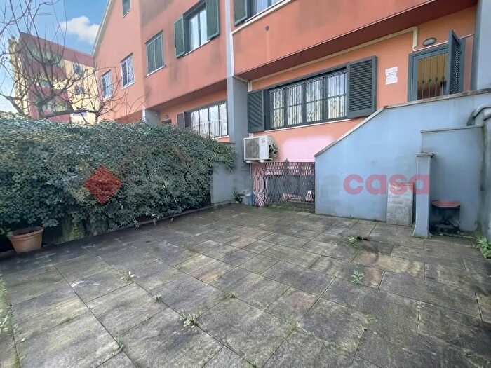 Case in Vendita e in Affitto - 3