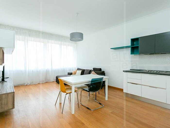 Appartamento trilocale in affitto in Lungotevere Di Pietra Papa, Marconi, Roma