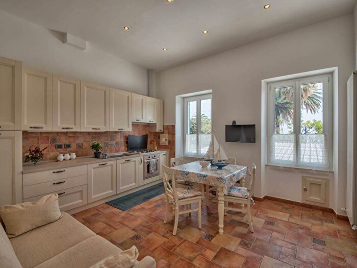 Appartamento bilocale in affitto in Via Dino Campana, Centro, Varazze