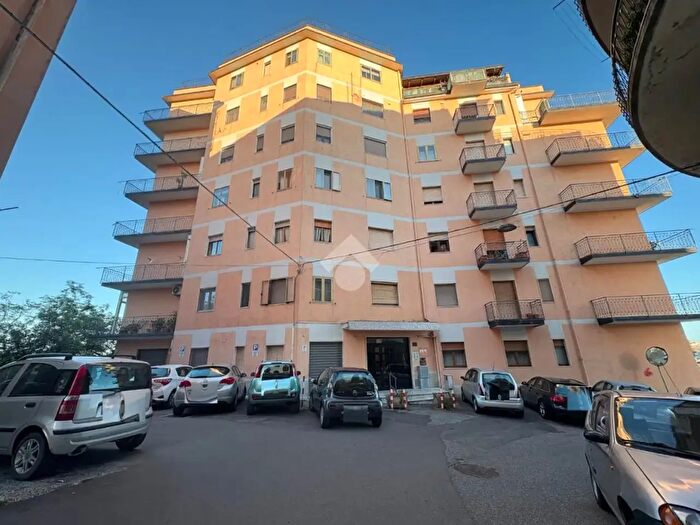 Appartamento bilocale in vendita in Via Eugenio De Riso, Catanzaro