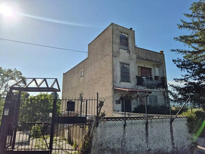 Appartamento trilocale in vendita in Via Colle Bracchi, Colleferro