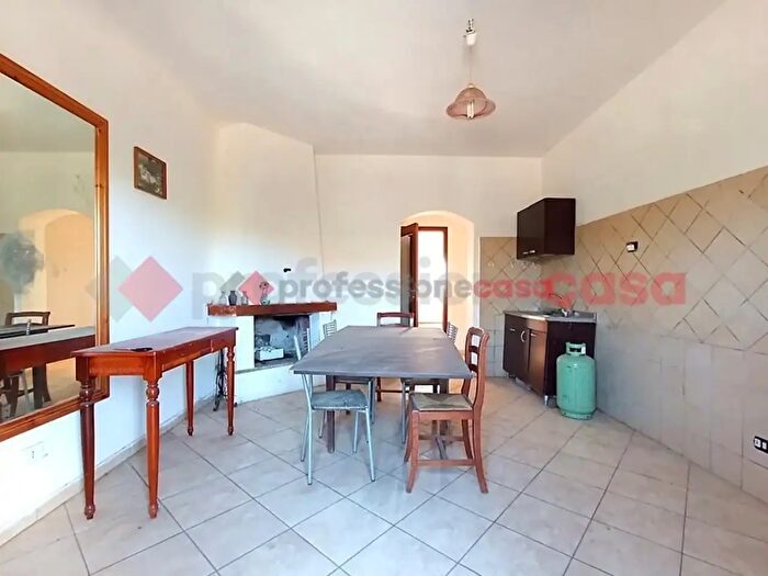 Appartamento quadrilocale in vendita in Via Marcavallo, Aprilia