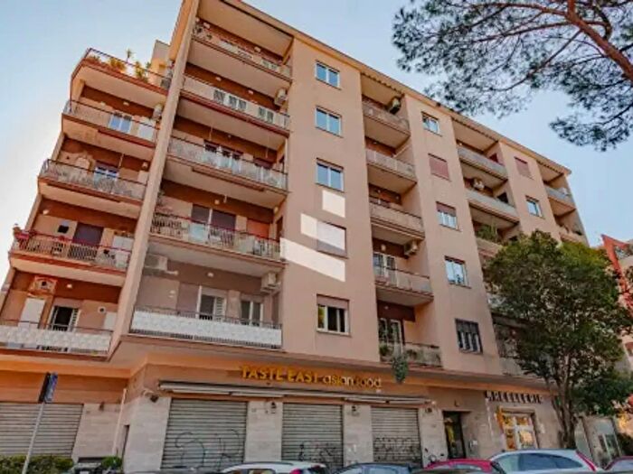 Appartamento trilocale in vendita in Piazza del Sacro Cuore, Roma