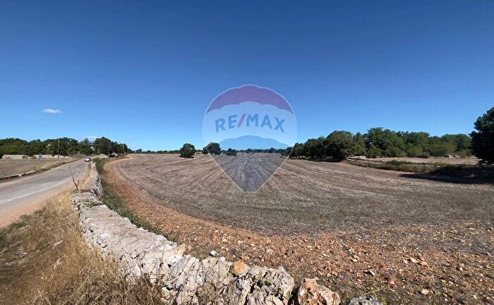 Casa con 11 locali in vendita in Santeramo In Colle