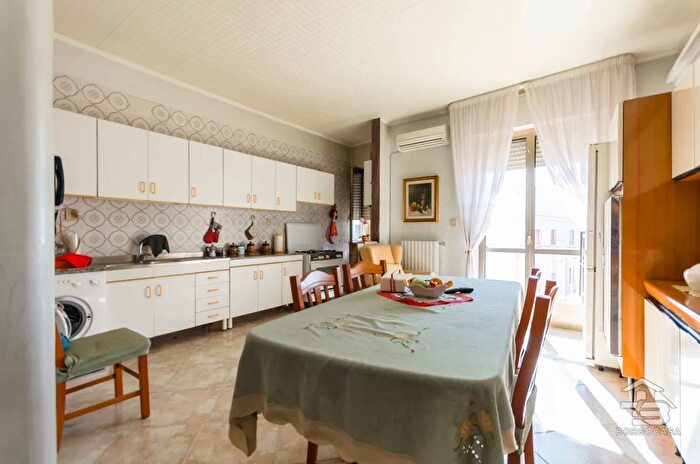 Appartamento trilocale in vendita in Via Coppa delle Vigne Manfredonia Zona Croce Stazione, Manfredonia