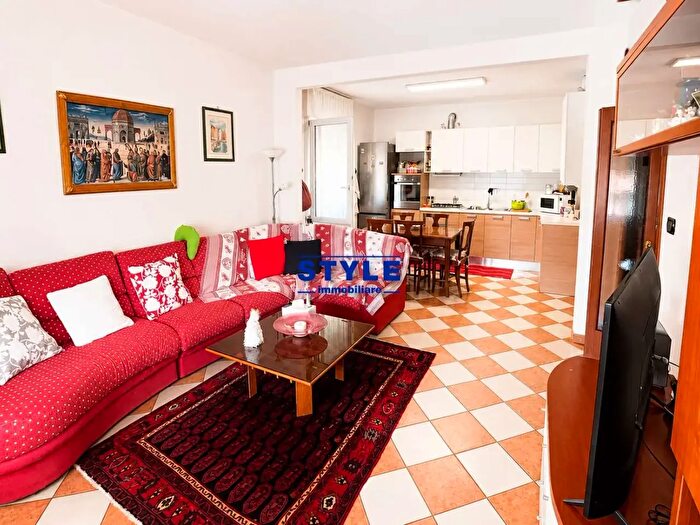 Appartamento con 5 locali in vendita in Mira