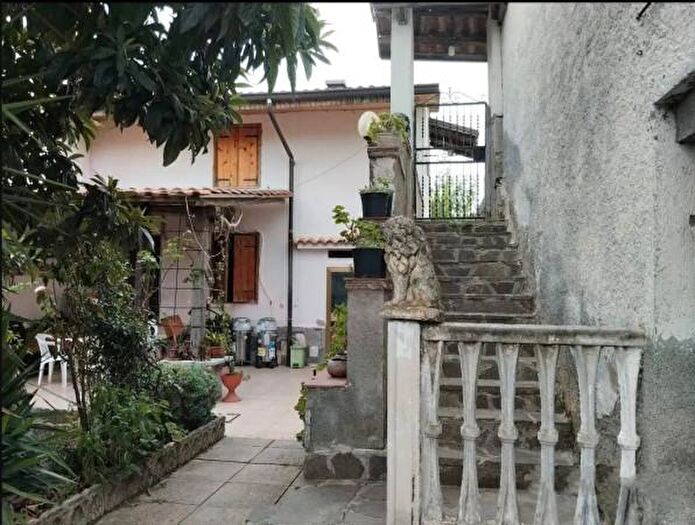 Casa con 6 locali in vendita in Contrada Cupolo Mancuoso, Chiaromonte
