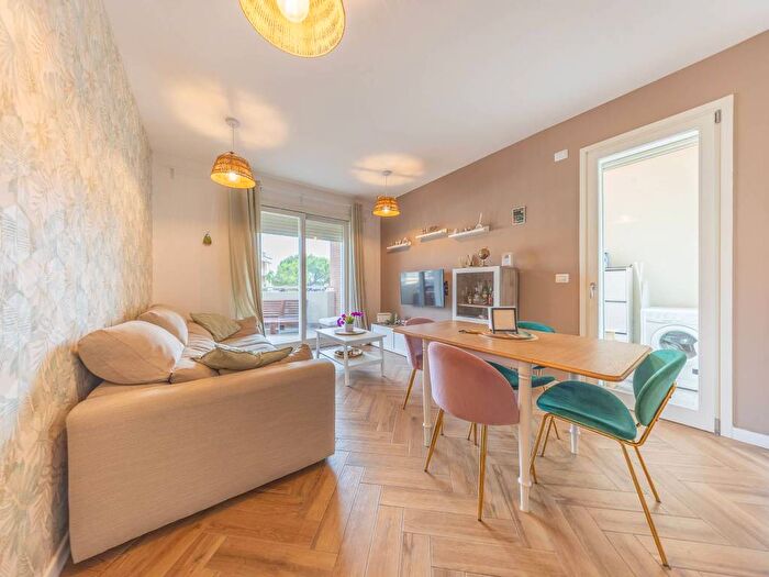 Appartamento bilocale in affitto in Via Giuseppe Giacosa, Talenti Monte Sacro, Roma