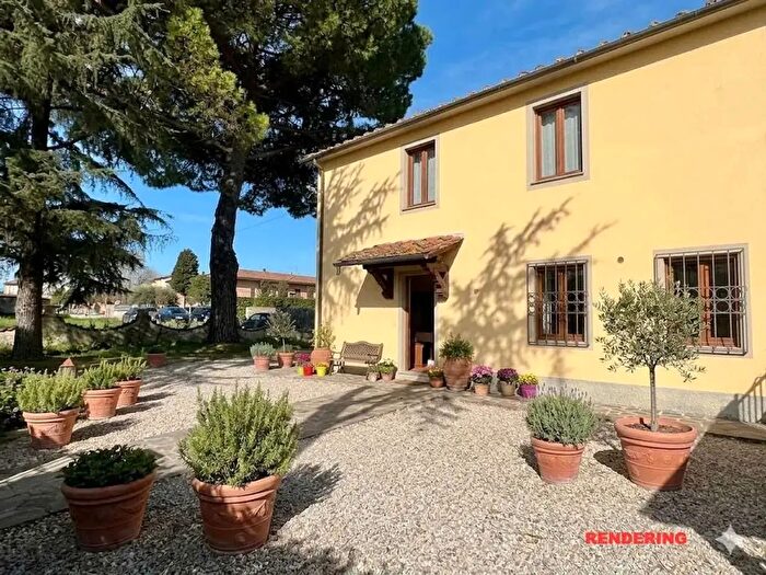 Casa con 6 locali in vendita in Via di Chiasso Roggi, Capannori