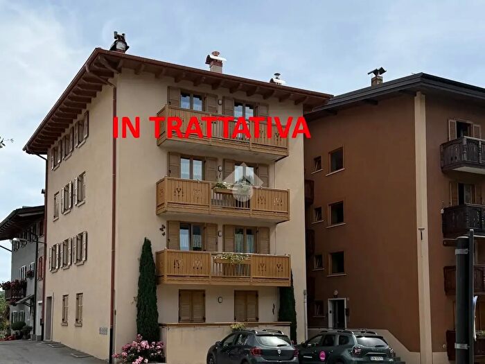 Appartamento trilocale in vendita in Via Casanova, Andalo