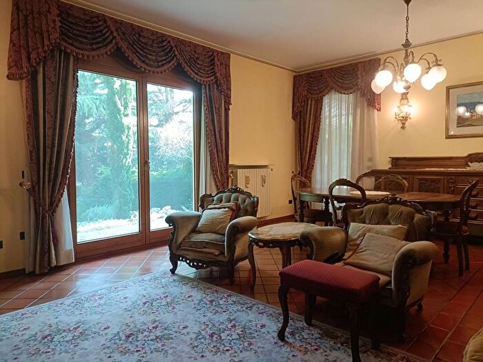 Appartamento quadrilocale in affitto in Via Roma, Centro, Castelletto Monferrato