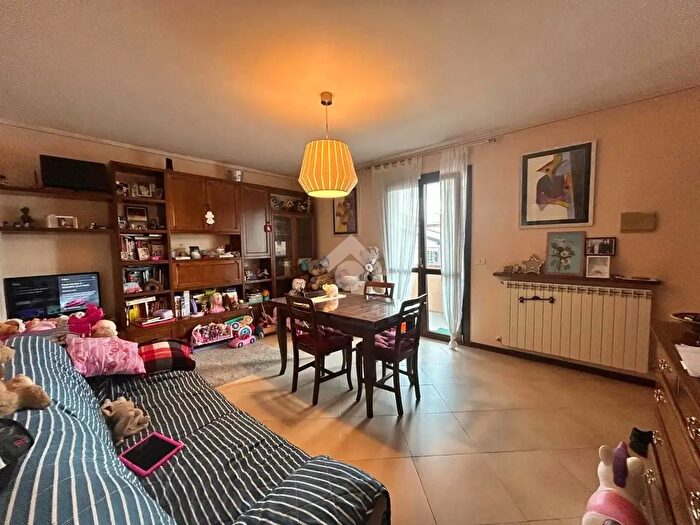 Appartamento bilocale in vendita in Via XXII Aprile, Pavullo Nel Frignano