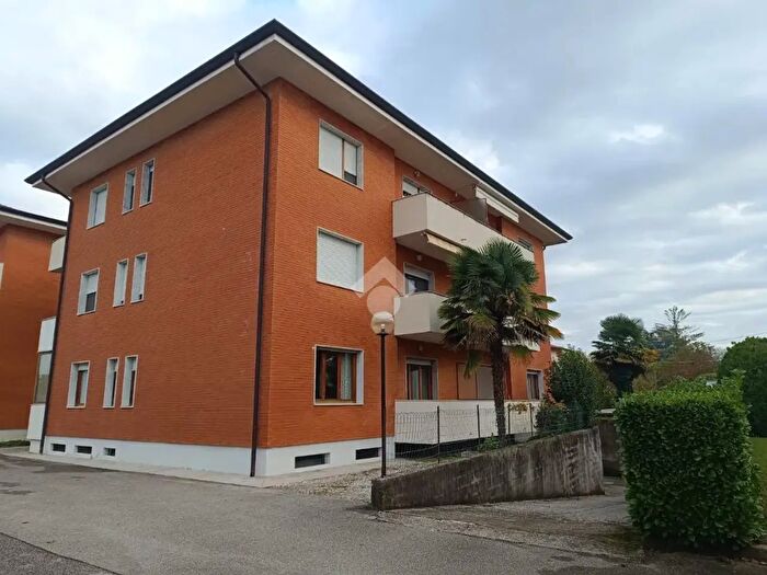 Appartamento con 5 locali in vendita in Via Graonet, Udine