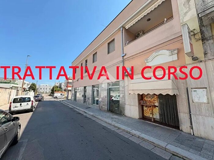 Appartamento trilocale in affitto in Via Ammiraglio Cagni, Brindisi