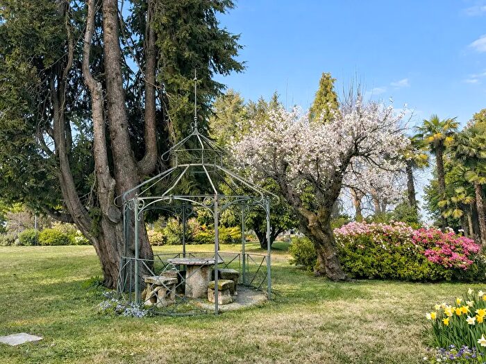 Appartamento bilocale in affitto in Via Verbano, Arona