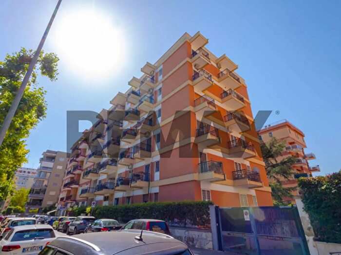 Appartamento quadrilocale in vendita in Viale Kennedy, Bari