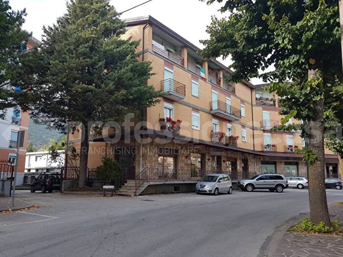 Casa trilocale in affitto in Via Sangro, Centro, Castel di Sangro