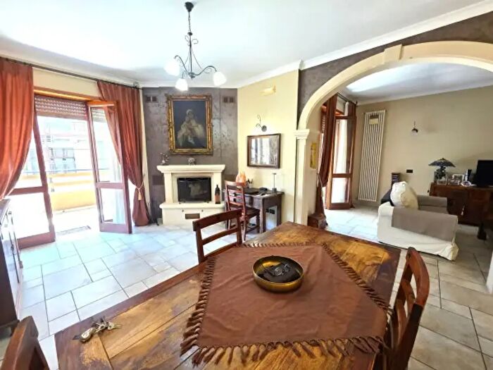 Appartamento con 5 locali in vendita in Via Giacomo Leopardi, Lecce