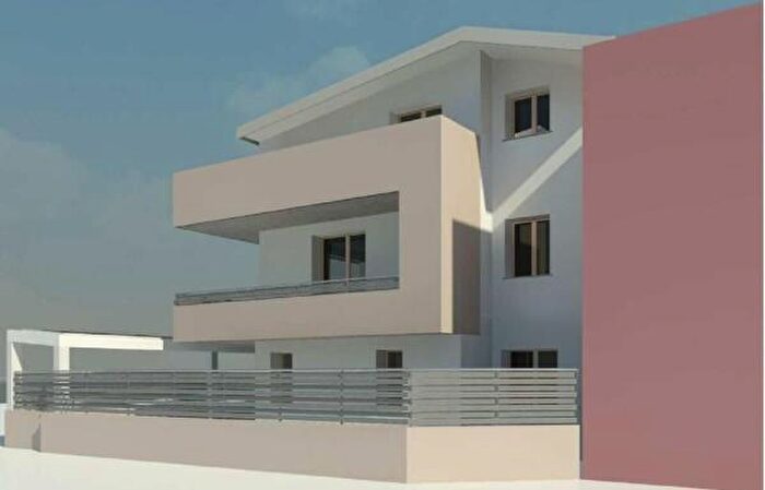 Appartamento trilocale in vendita in Via Granatieri di Sardegna, Chioggia