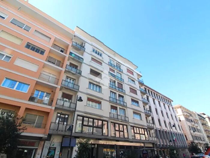 Appartamento trilocale in vendita in Corso Vittorio Emanuele II, Pescara