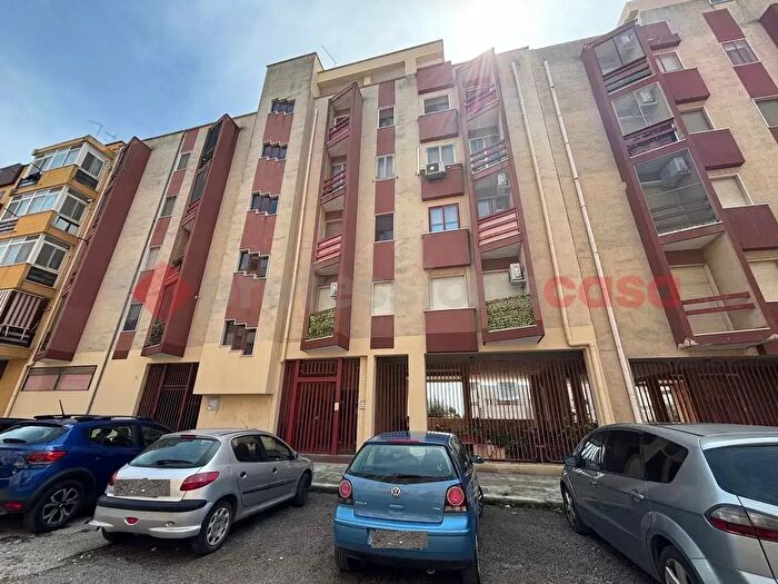 Appartamento trilocale in vendita in Via Boccarelli, Taranto