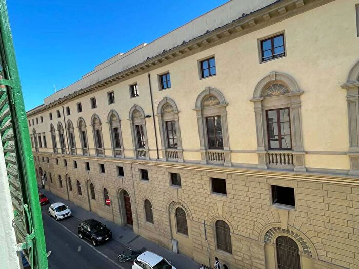 Appartamento bilocale in affitto in Via della Scala, Borgo Ognissanti Il Prato, Firenze