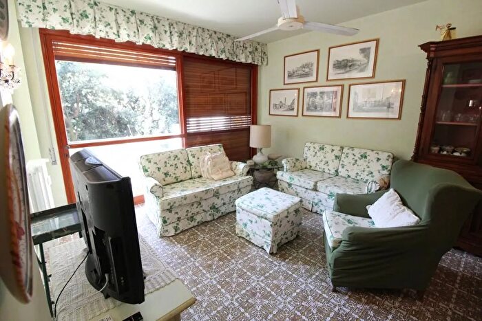 Appartamento quadrilocale in affitto in Via Ammiraglio Morin a, Forte Dei Marmi