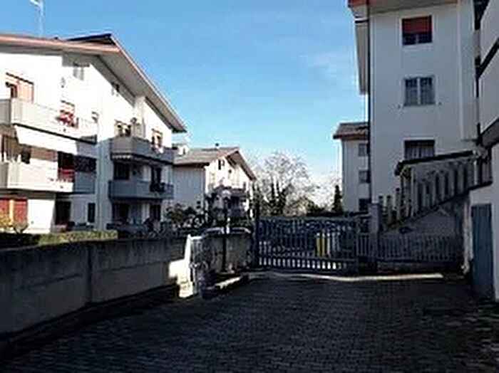 Appartamento con 5 locali in vendita in Via degli Ernici Chieti Ch, Chieti