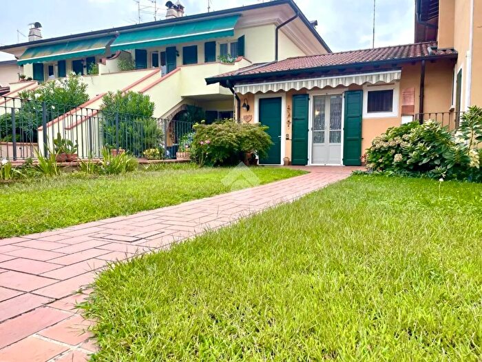 Appartamento quadrilocale in vendita in Via Salvemini, Ospitaletto