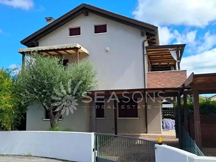 Casa quadrilocale in vendita in Lido di Jesolo, Jesolo