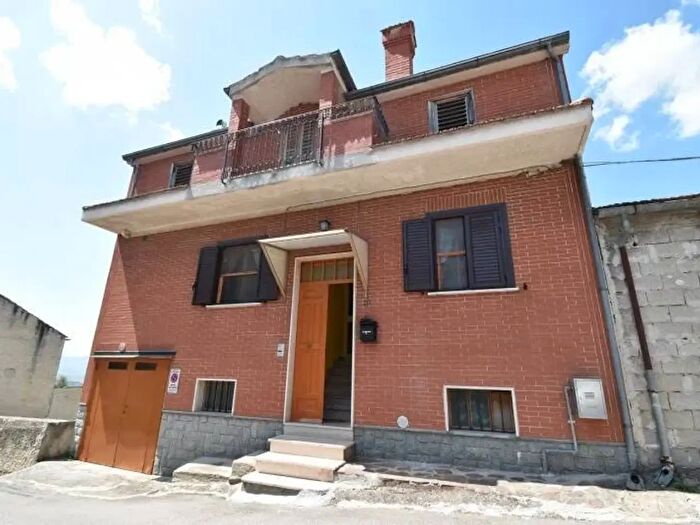 Appartamento con 5 locali in vendita in Via Stretta della Croce, Atena Lucana