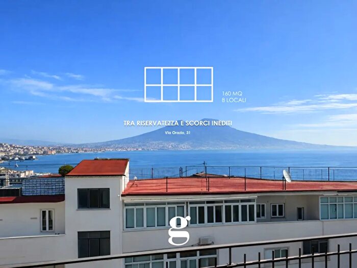 Appartamento con 7 locali in vendita in Via Orazio, Napoli