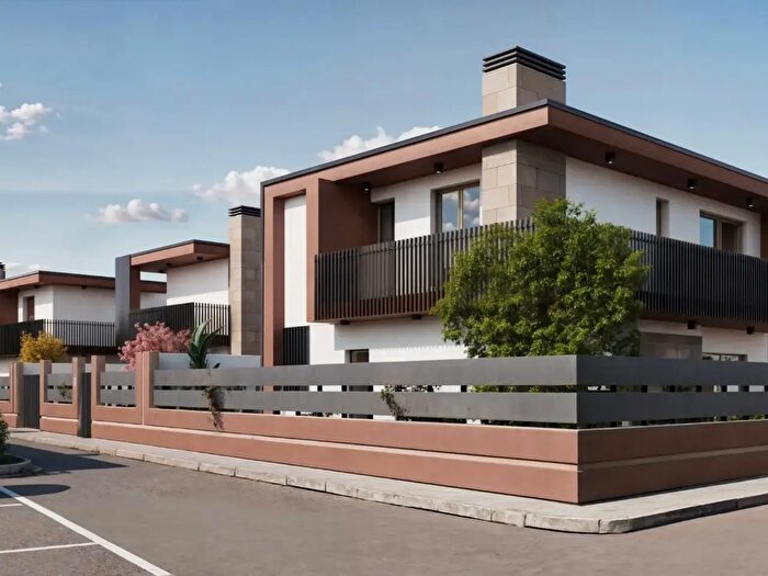 Casa quadrilocale in vendita in Via Giovanni Pascoli, Torchiarolo