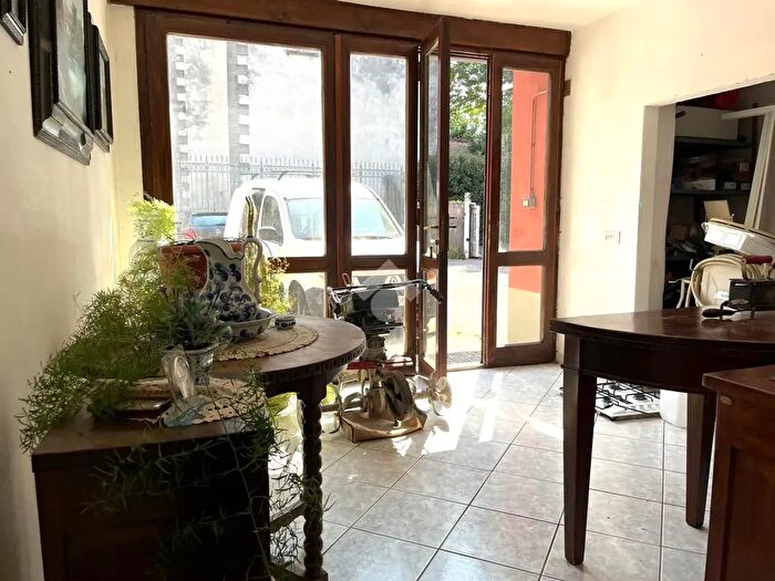 Appartamento monolocale in vendita in Piazza Vittorio Emanuele, Uggiate con Ronago