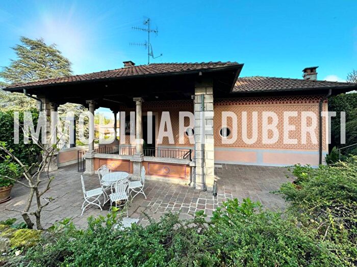 Casa trilocale in affitto in Via Giacomo Matteotti, Centro, Casciago