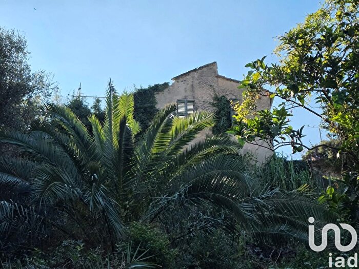 Casa con 8 locali in vendita in Via San Rocco, Quiliano