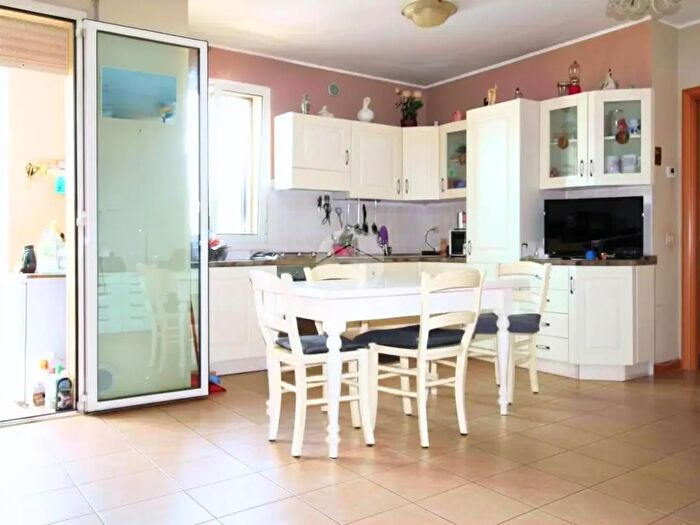 Appartamento trilocale in vendita in Via Bidente, Rimini