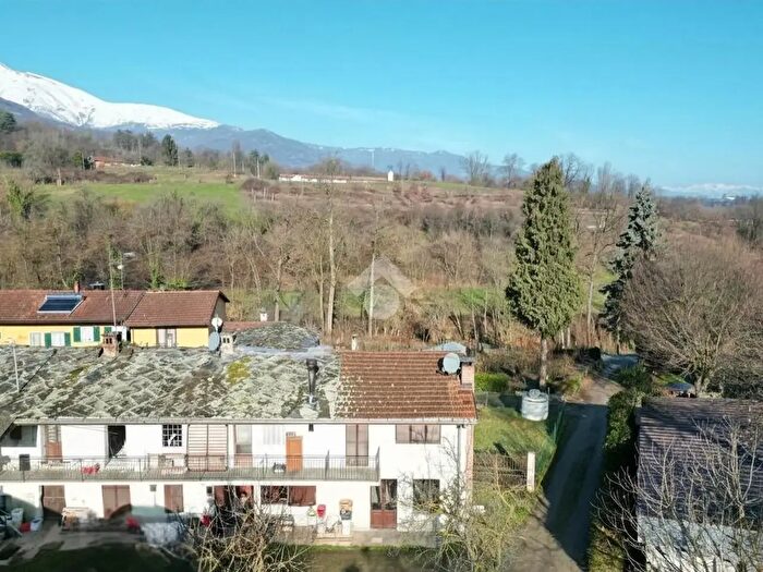 Casa trilocale in vendita in Via Beltramone, Barge